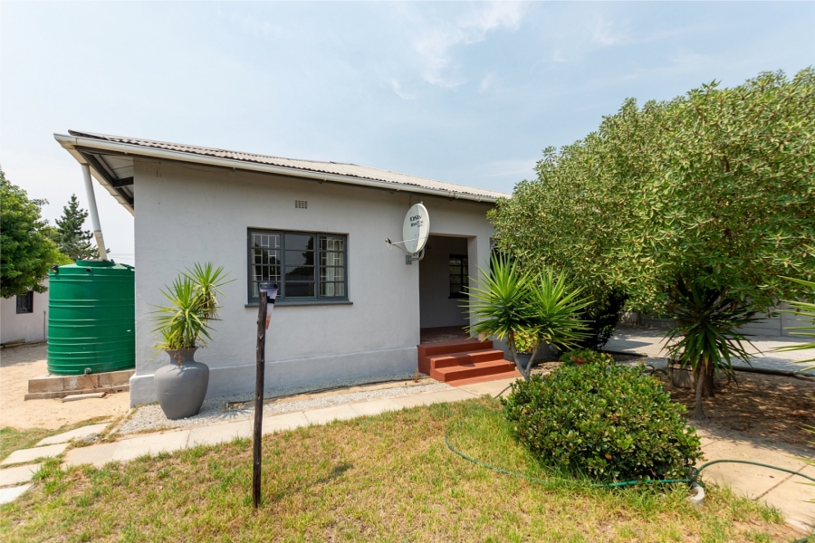 3 Bedroom Property for Sale in Laaiplek Western Cape